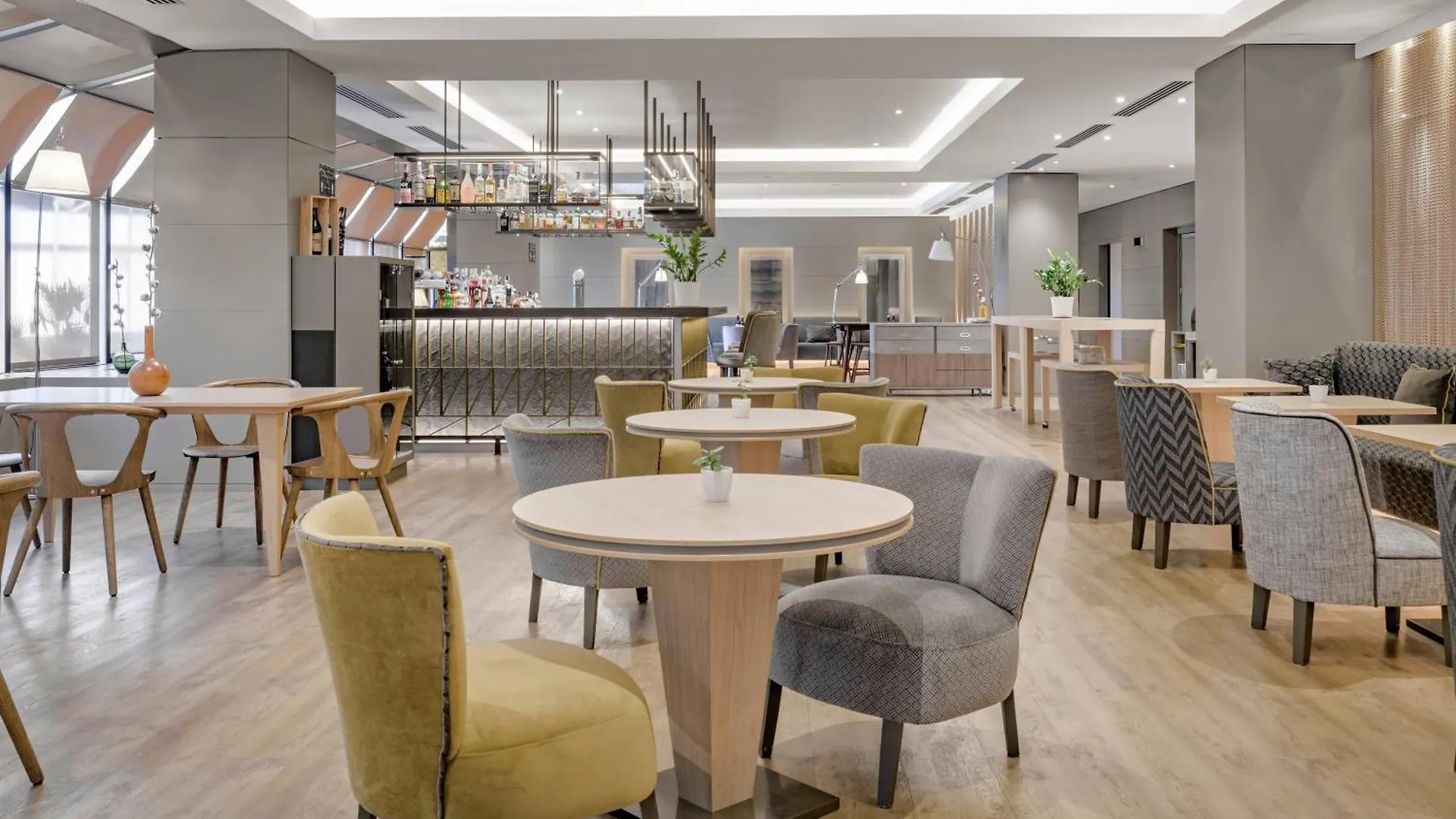 Ac Hotel Genova By Marriott