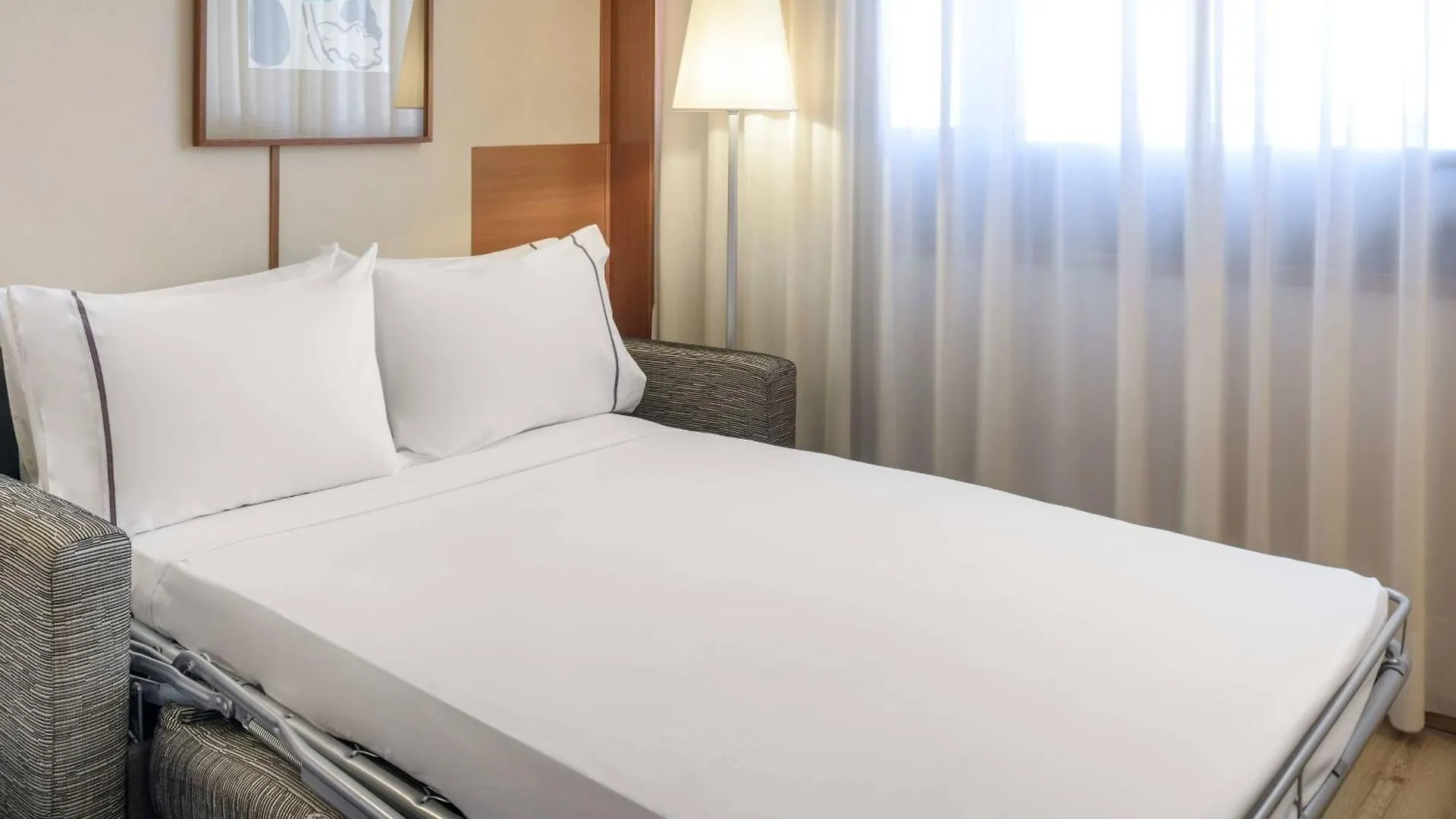 Ac Hotel Genova By Marriott