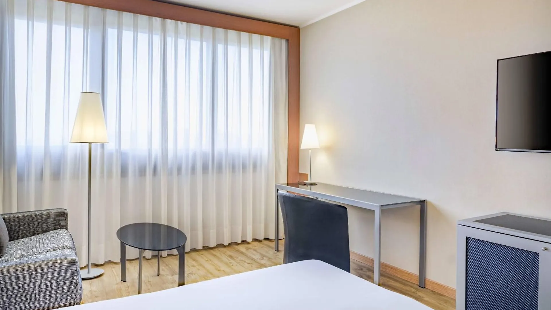 Ac Hotel Genova By Marriott